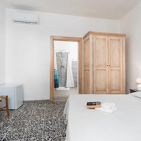 Casa Regina Margherita Affittacamere Loculi